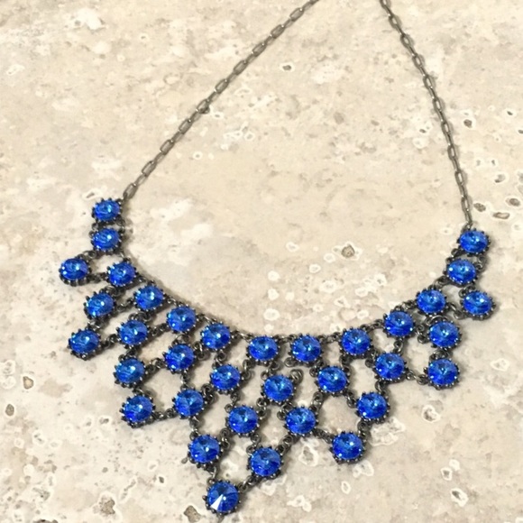 Vintage Crystal Necklace - Picture 4 of 8